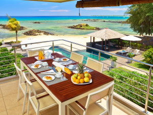  Vacation Hub International | Bon Azur Beachfront Suites & Penthouses by Lov Lobby