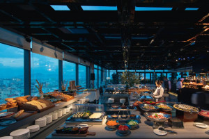  Vacation Hub International | New Orient Hotel Danang Lobby