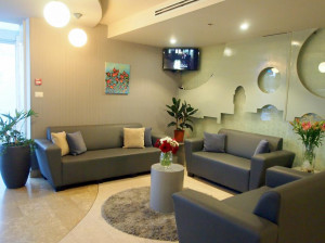  Vacation Hub International | Grand Park Hotel Jerusalem Lobby
