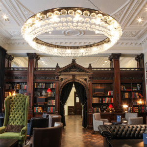  Vacation Hub International | DoubleTree by Hilton Hotel & Spa Liverpool Lobby