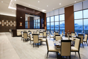  Vacation Hub International | Metropolitan Hotel Dubai Lobby