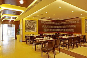  Vacation Hub International | Al Waleed Palace Hotel Apartments - Oud Metha Lobby