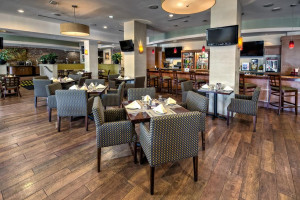  Vacation Hub International | Holiday Inn Port Of Miami-Downtown Lobby