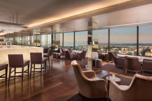  Vacation Hub International | Sheraton Lisboa Hotel & Spa Lobby