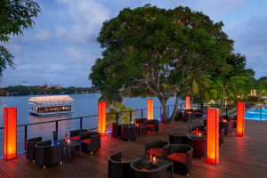  Vacation Hub International | Cinnamon Lakeside Colombo Lobby