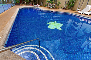  Vacation Hub International | Marina Tower Waikiki Lobby