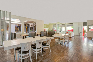  Vacation Hub International | Ramada by Wyndham Los Angeles/Downtown West Lobby