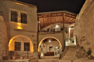  Vacation Hub International | Imperial Cave Hotel Lobby
