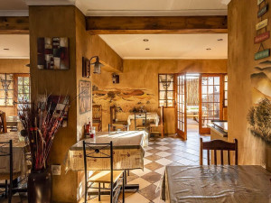  Vacation Hub International | Kuruman Hotel Lobby