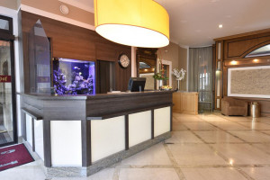  Vacation Hub International | Hotel Coellner Hof Lobby
