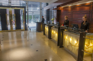  Vacation Hub International | Hotel Regal Pacific Lobby