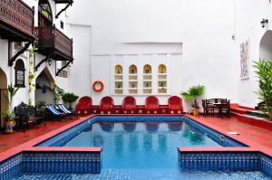  Vacation Hub International | Dhow Palace Hotel Lobby