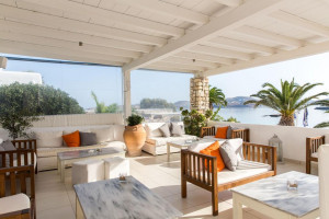  Vacation Hub International | Paros Bay Hotel Lobby
