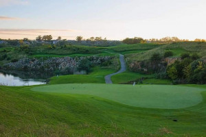  Vacation Hub International | 3 Bed 2 Bath House in Golf Estate Near Lanseria Airport Lobby