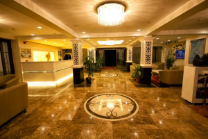  Vacation Hub International | Venus Suite Hotel Lobby