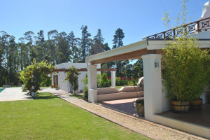  Vacation Hub International | Lombard Villa Lobby