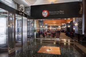  Vacation Hub International | Millennium Times Square New York Lobby