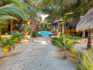  Vacation Hub International | Holbox Dream beach front hotel Lobby