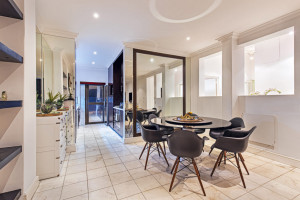  Vacation Hub International | Yolo Spaces - Clifton Beachfront Magic Apartment Lobby