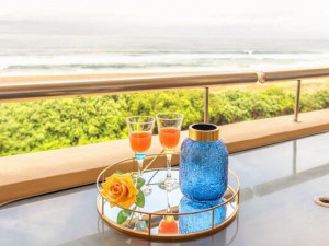  Vacation Hub International | Lescalier Cabanas Self Catering Lobby