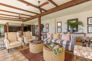  Vacation Hub International | Buhala Lodge Lobby