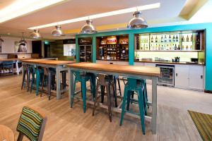  Vacation Hub International | Premier Inn Belfast City Centre Lobby