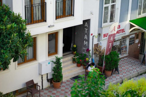  Vacation Hub International | Atam Suites & Apartments Lobby