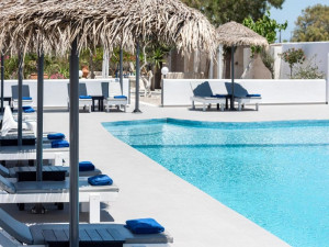  Vacation Hub International | Rivari Hotel Lobby