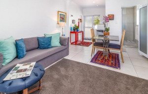  Vacation Hub International | Bleu Cobalt Cottage Lobby
