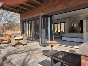  Vacation Hub International | Crocodile Sands River Lodge Lobby