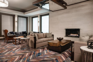  Vacation Hub International | Hilton Seattle Lobby