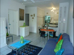  Vacation Hub International | Direct Access to the Beach Lobby