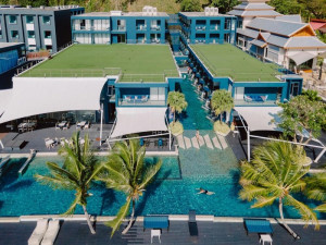  Vacation Hub International | Hotel Tide Phuket Beach front - SHA Plus Lobby