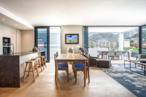  Vacation Hub International | 35 On Main by Stay In Luxury Lobby
