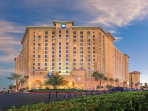  Vacation Hub International | Wyndham Grand Desert Lobby
