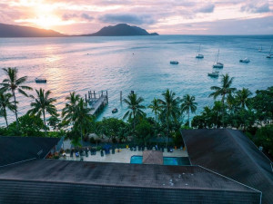 Vacation Hub International | Fitzroy Island Resort Lobby