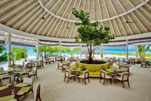  Vacation Hub International | Kandima Maldives Lobby