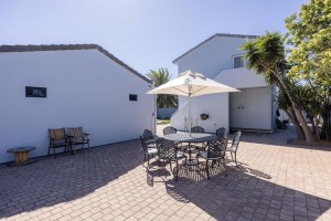  Vacation Hub International | Southeaster Lobby