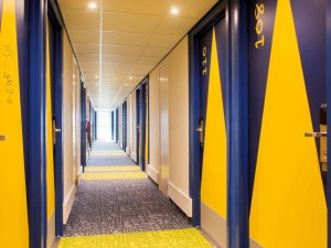  Vacation Hub International | ibis budget Amsterdam Airport Lobby