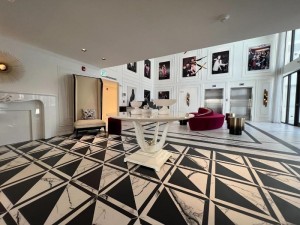  Vacation Hub International | Uma House by Yurbban South Beach Lobby