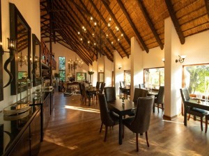  Vacation Hub International | Kuname Game Lodge Lobby