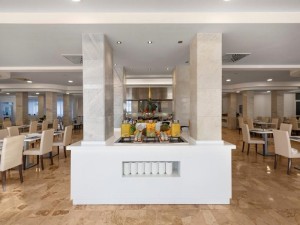  Vacation Hub International | AluaSun Continental Park Hotel & Apartments Lobby