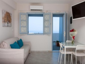  Vacation Hub International | Luna Rossa Lobby