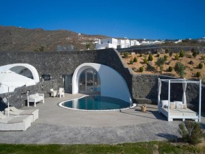  Vacation Hub International | Danae Suites Santorini Lobby