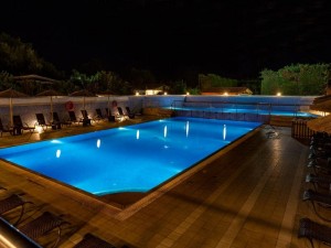  Vacation Hub International | Dolphin Resort & Conference Lobby