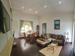  Vacation Hub International | Cosy Beach House Lobby