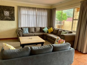 Vacation Hub International | Drum Rock 5 Lobby