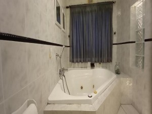  Vacation Hub International | Laguna La Crete 99 Lobby