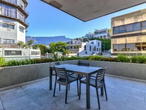  Vacation Hub International | The Quarter Apartments Lobby