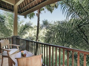  Vacation Hub International | The Sankara Resort by Pramana Lobby